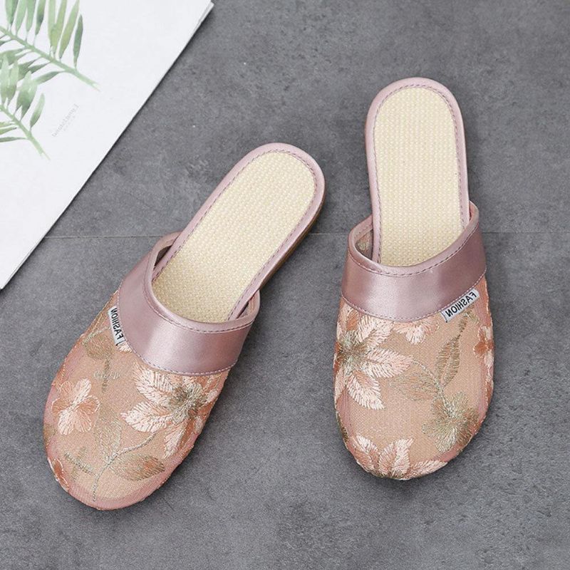 Kvinner Blomsterblomstermønster Hollow Out Comfy Closed Toe Casual Flat Slipper