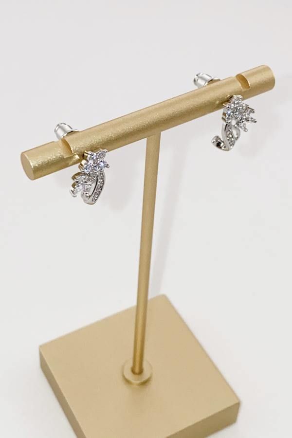 Floral Cubic Zirconia Stud Øredobber