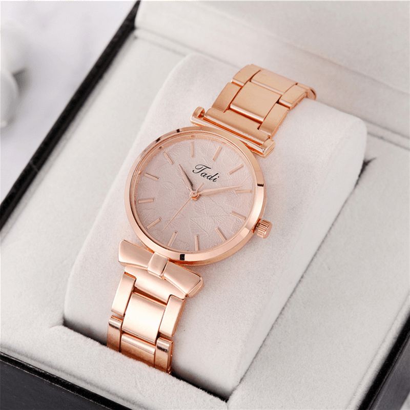 Deffrun Elegant Design No Number Dial Casual Dame Armbåndsur Rose Gold Case Full Alloy Kvartsklokke