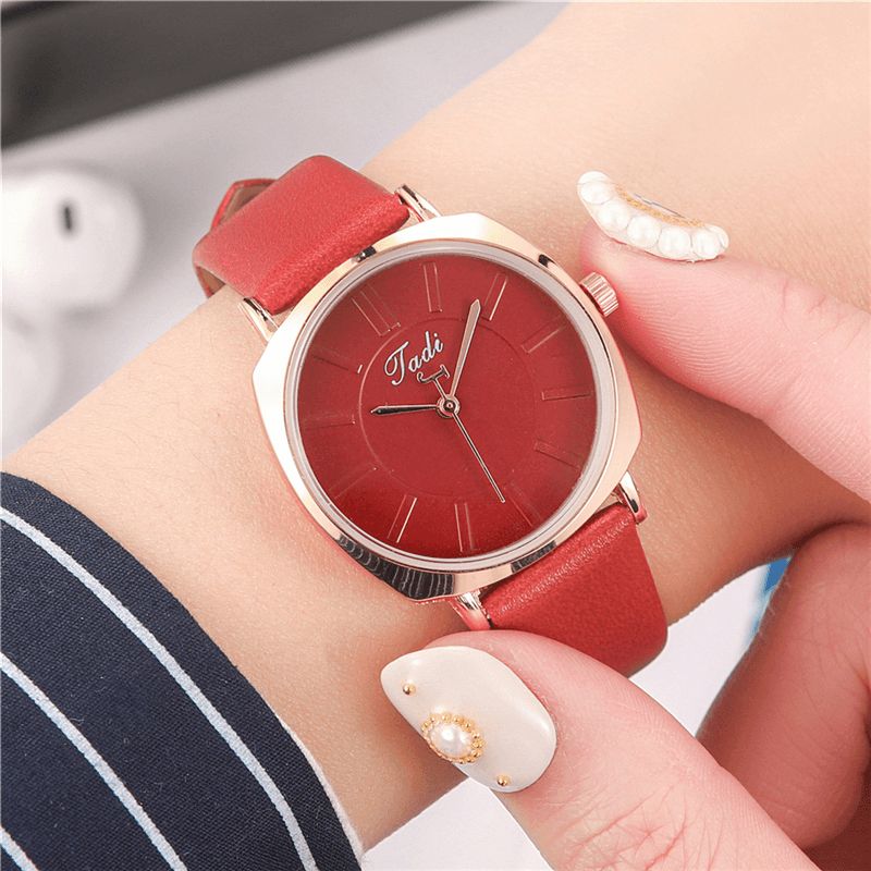 Enkel Elegant Trendy Dame Armbåndsur Rose Gull Legering Case Leather Band Kvinne Quartz Klokker