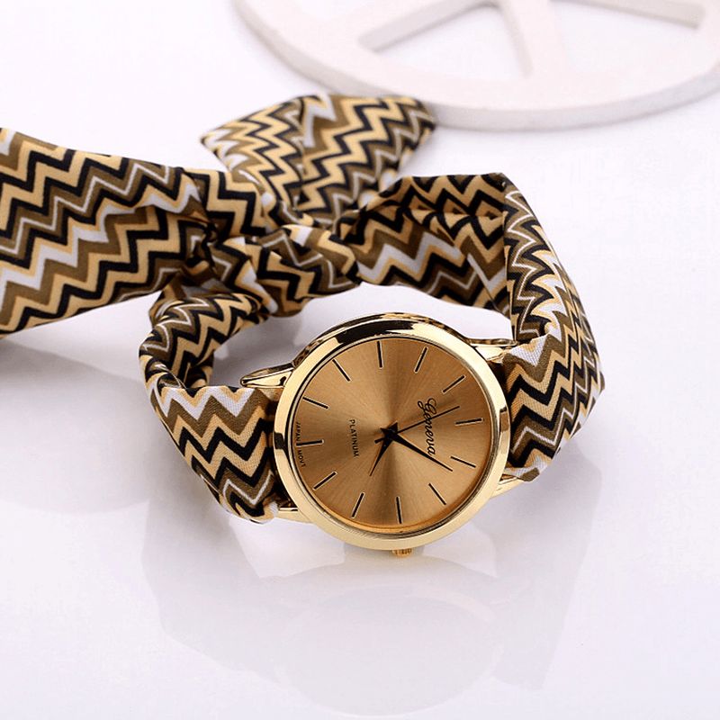 Mote Elegant Big Dial Striped Cloth Strap Dame Kvartsklokke Armbåndsur