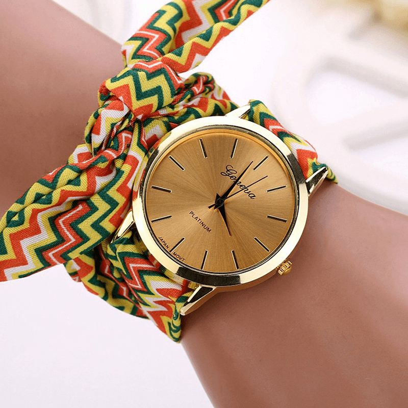 Mote Elegant Big Dial Striped Cloth Strap Dame Kvartsklokke Armbåndsur