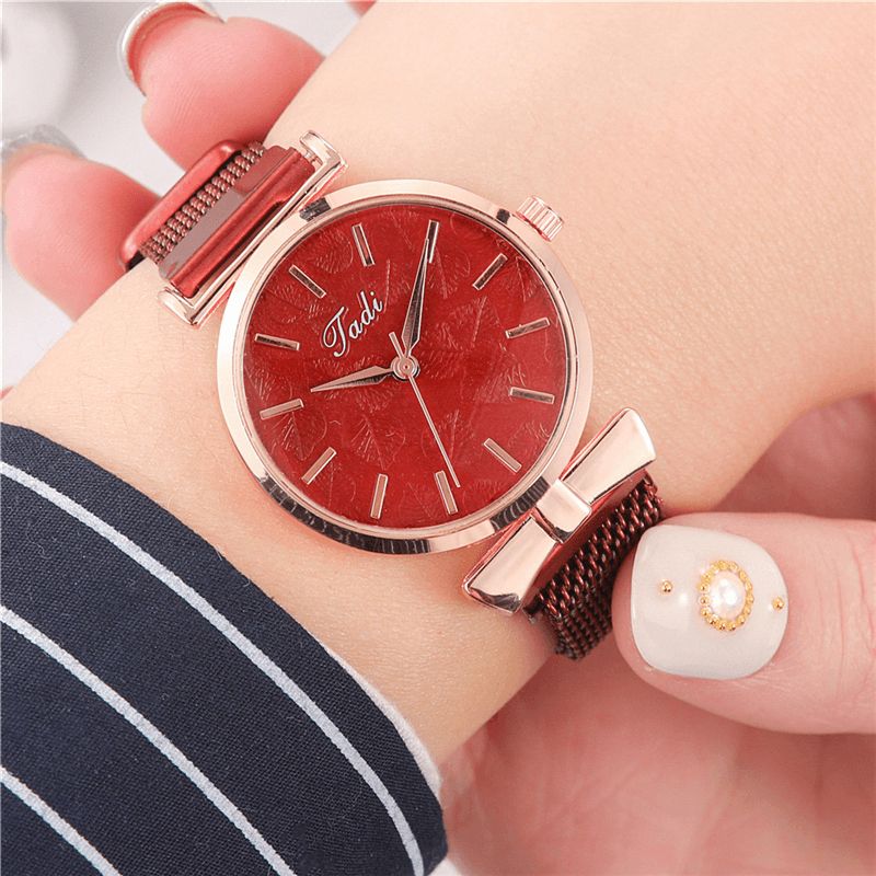 Mote Uformell Elegant Design Dame Klokker Alloy Mesh Band Dial Wrist Case Kvartsklokke