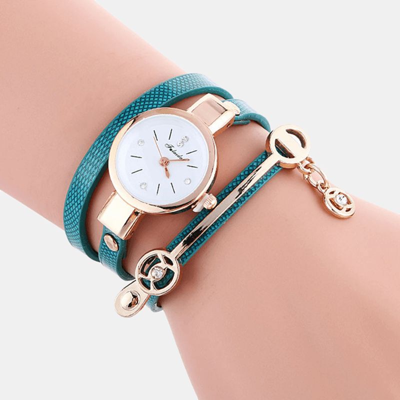 Retro Pu-Rem Rhinestone Multi-Layer Watch Metallanheng Justerbar Classic Lady Kvartsklokke