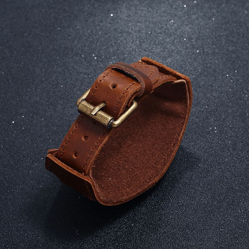 Vintage Cow Leather Armbånd Watch Justerbar Stropp Romertall Menn Kvartsklokke